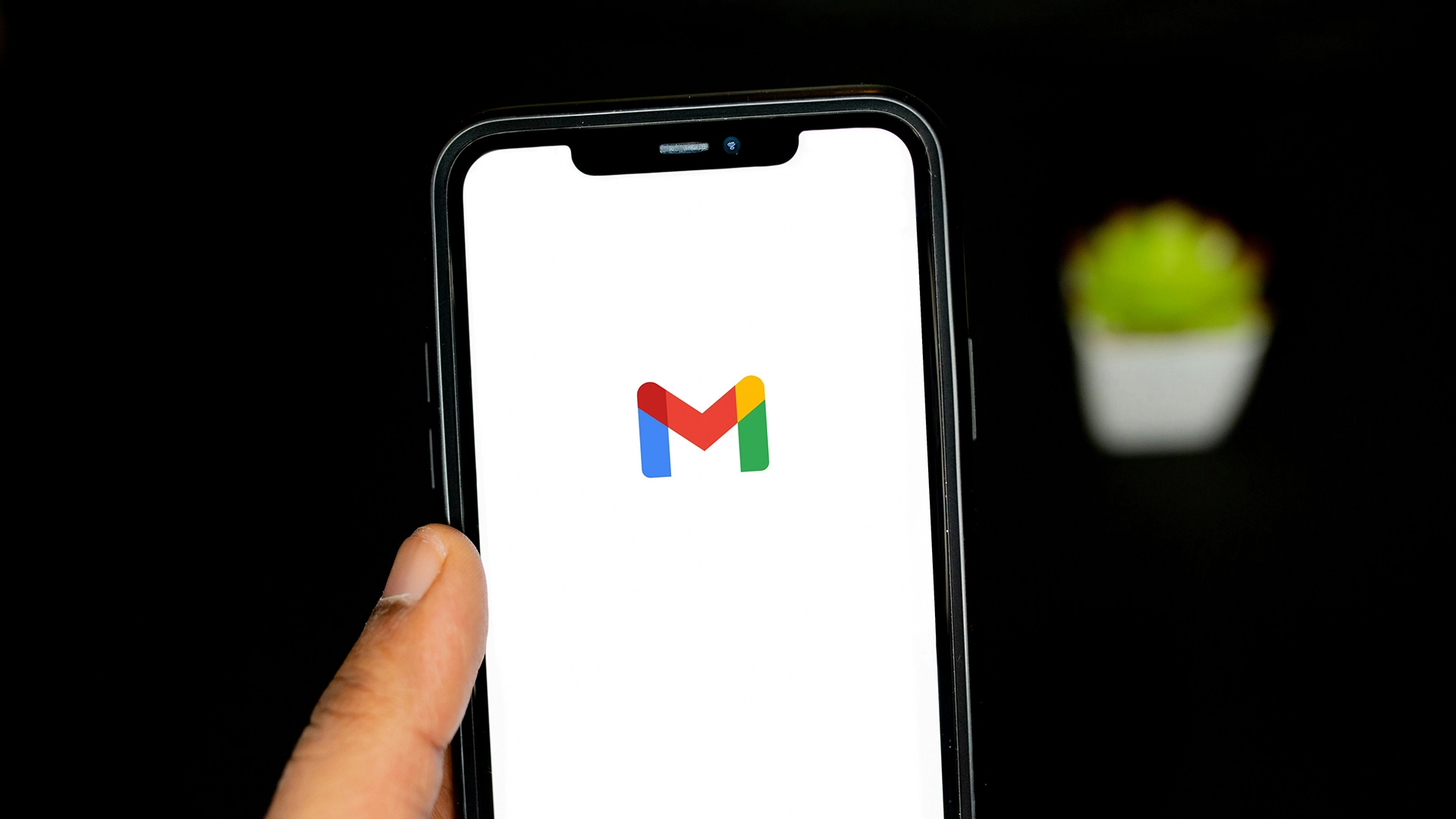 가짜 Gmail 로그인 페이지가 인증 정보를 훔칩니다
