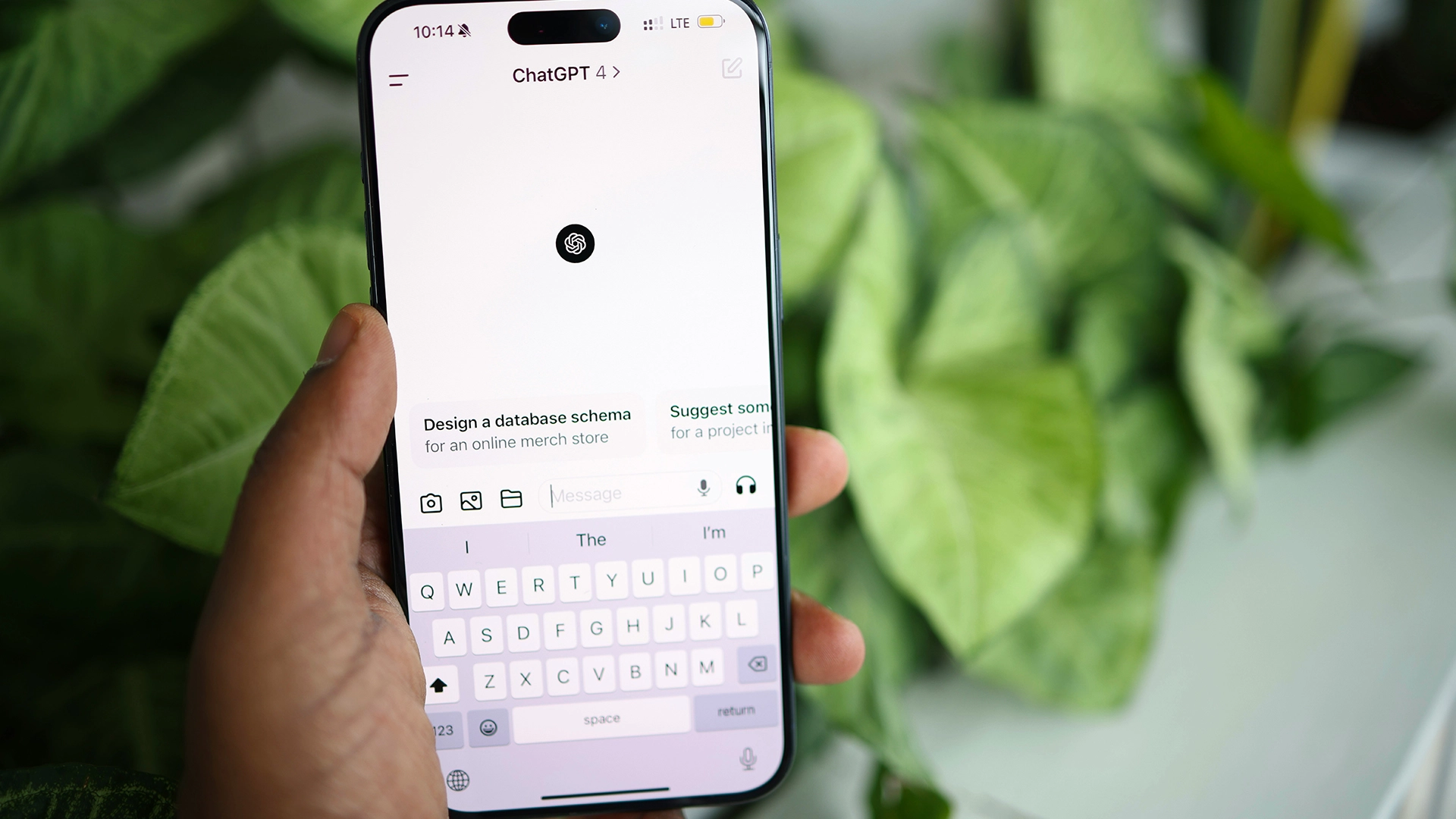 수천 건의 ChatGPT 채팅이 실수로 공개되었습니다