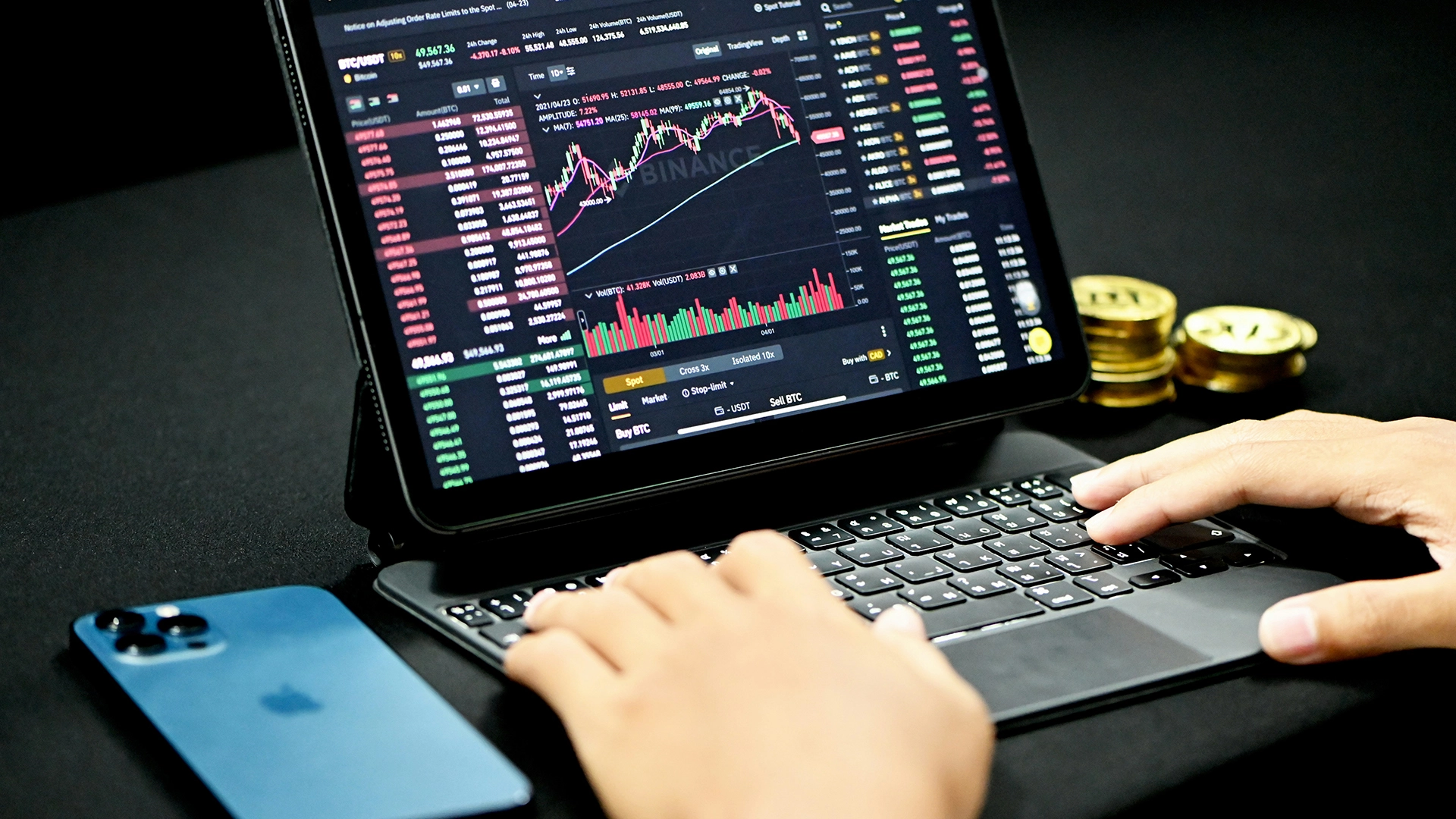 해커들이 NPM 자바스크립트 라이브러리를 이용한 후 암호화폐 사용자들이 위험에 처했습니다.