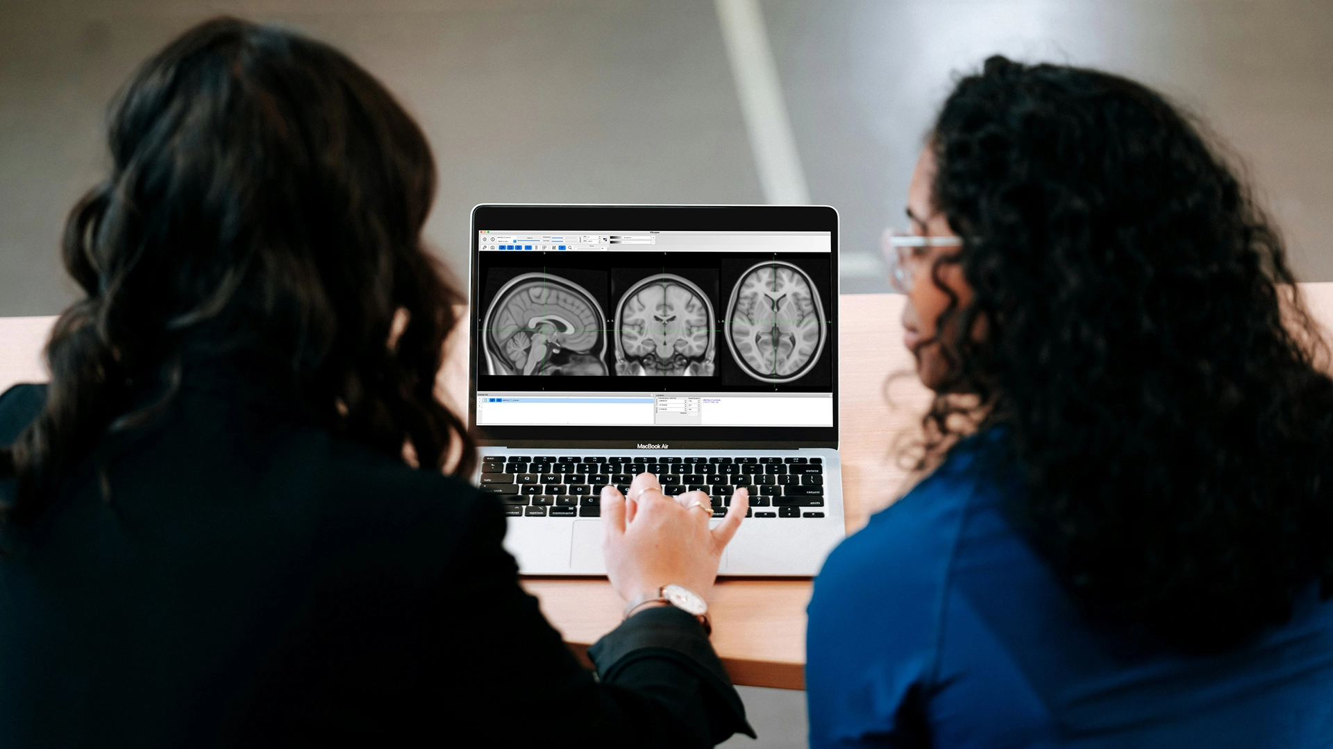 새로운 MIT AI 시스템, 이미지 분할을 더 빠르고 쉽게 만들다